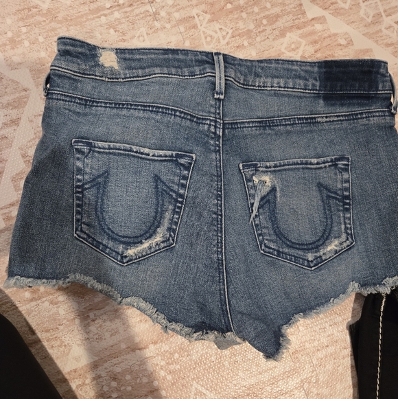 Sold - Picture 3 of 3